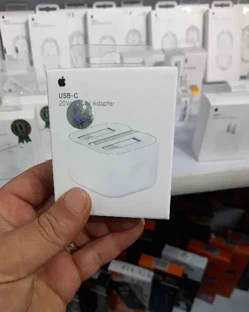 200 عدد آداپتور20 وات آیفون|لوازم جانبی موبایل و تبلت|هشتگرد, شهرک ولیعصر (مصلی)|دیوار