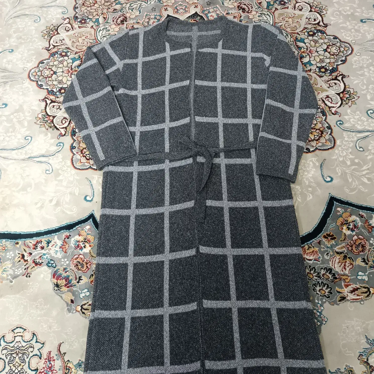 مانتو بافت بلند نو نو ۳۵۰ تومن مفت|لباس|قم, محمد آباد|دیوار