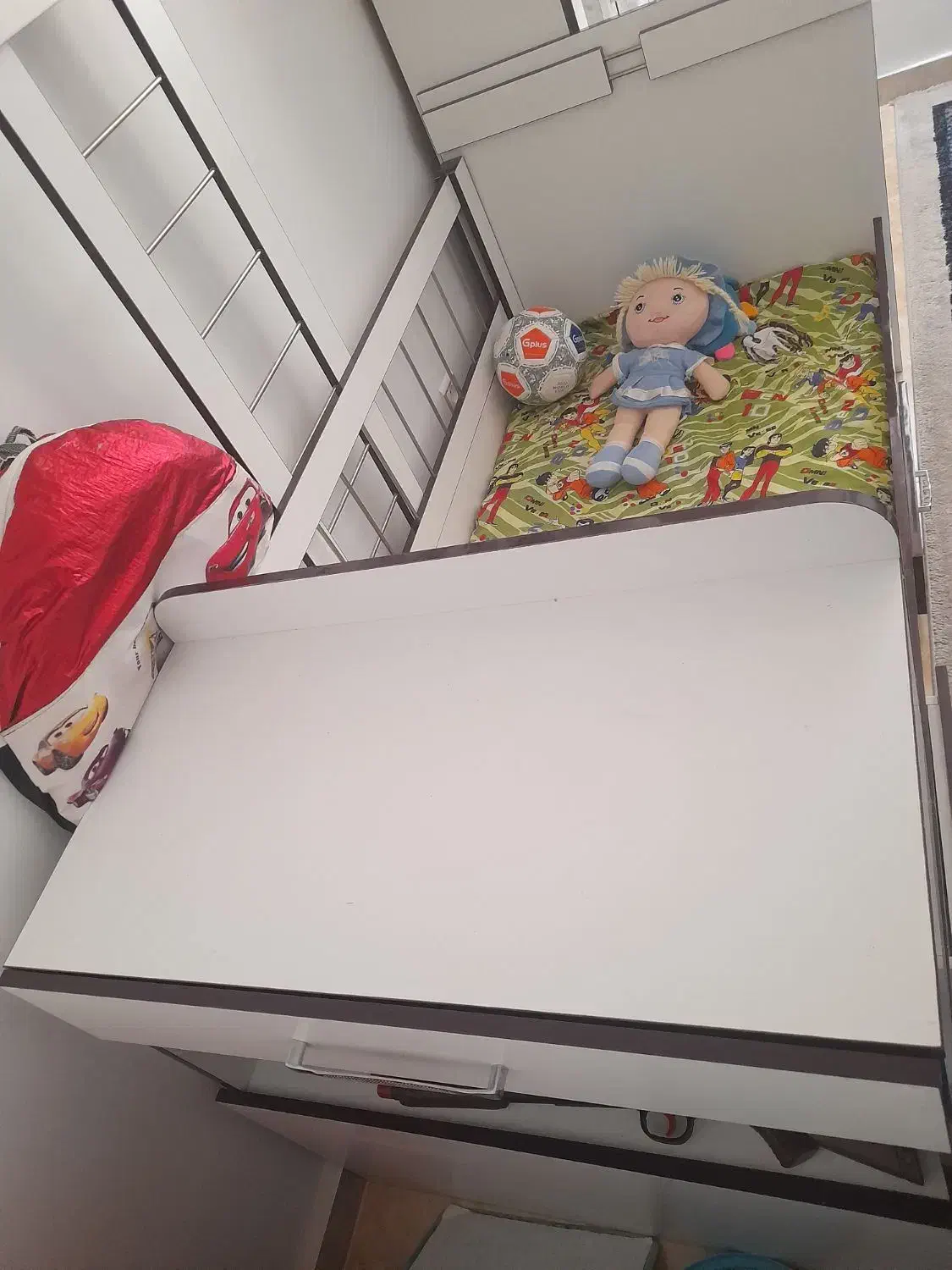 تخت وکمد کودک و نوجوان شازند|تخت و سرویس خواب|شازند, |دیوار