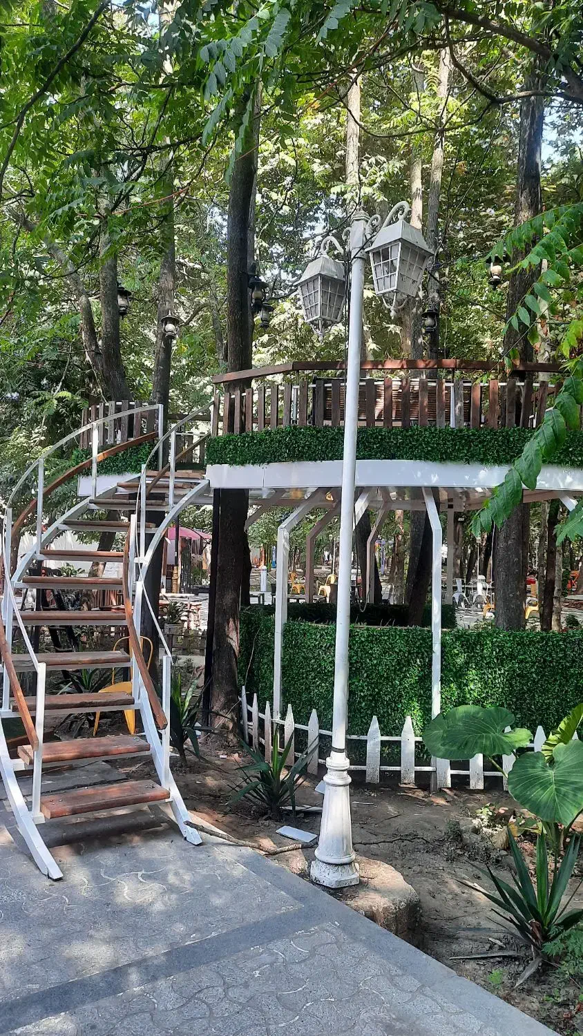 استخدام همکار کافه فست فود طاهباز|استخدام خدمات فروشگاه و رستوران|محمودآباد, |دیوار