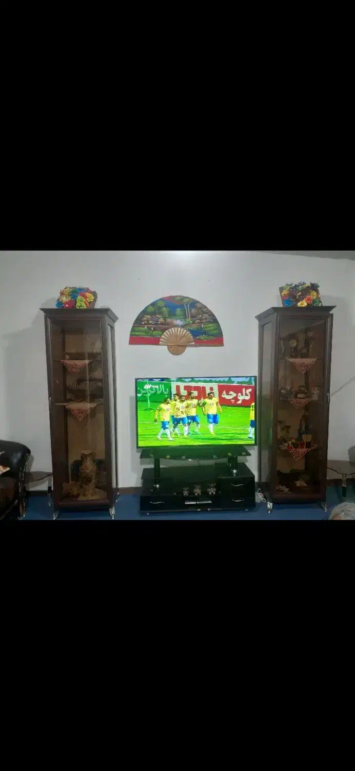 بوفه معاوضه با کمد سفید|بوفه، ویترین، کنسول|مریوان, |دیوار