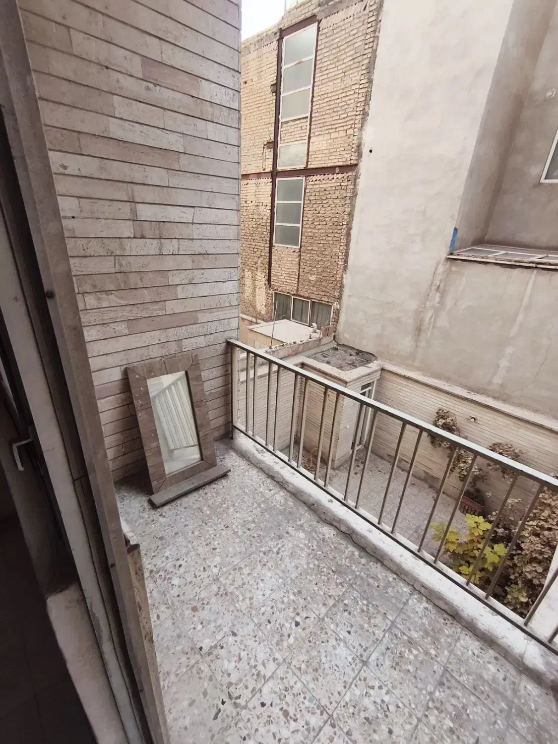 اجاره ۷۴ متر طبقه اول *تخلیه بدون مالک*