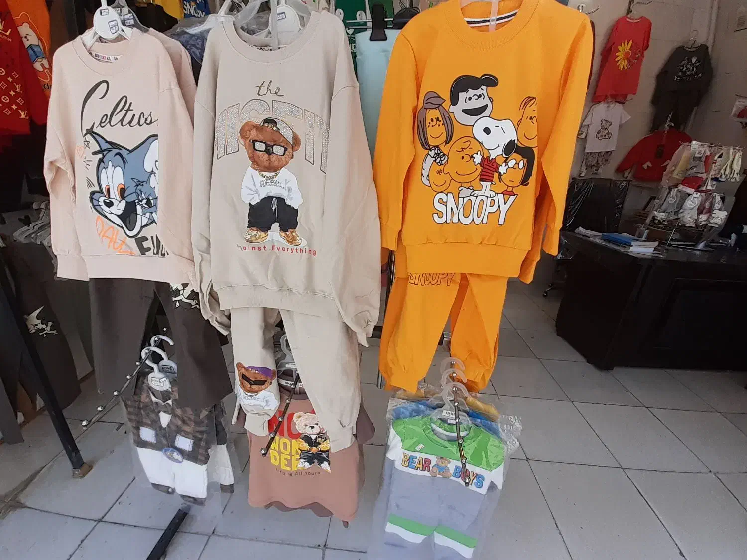 ست پاییزه دخترانه و پسرانه|کفش و لباس بچه|اصفهان, رزمندگان|دیوار