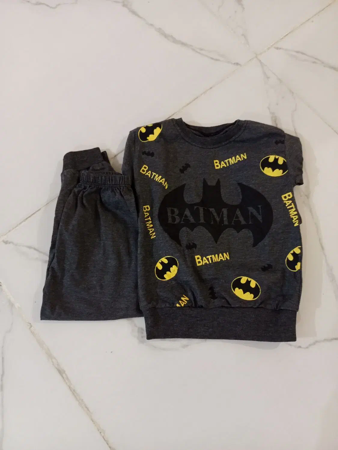 لباسه بچگانه|کفش و لباس بچه|خورموج, |دیوار