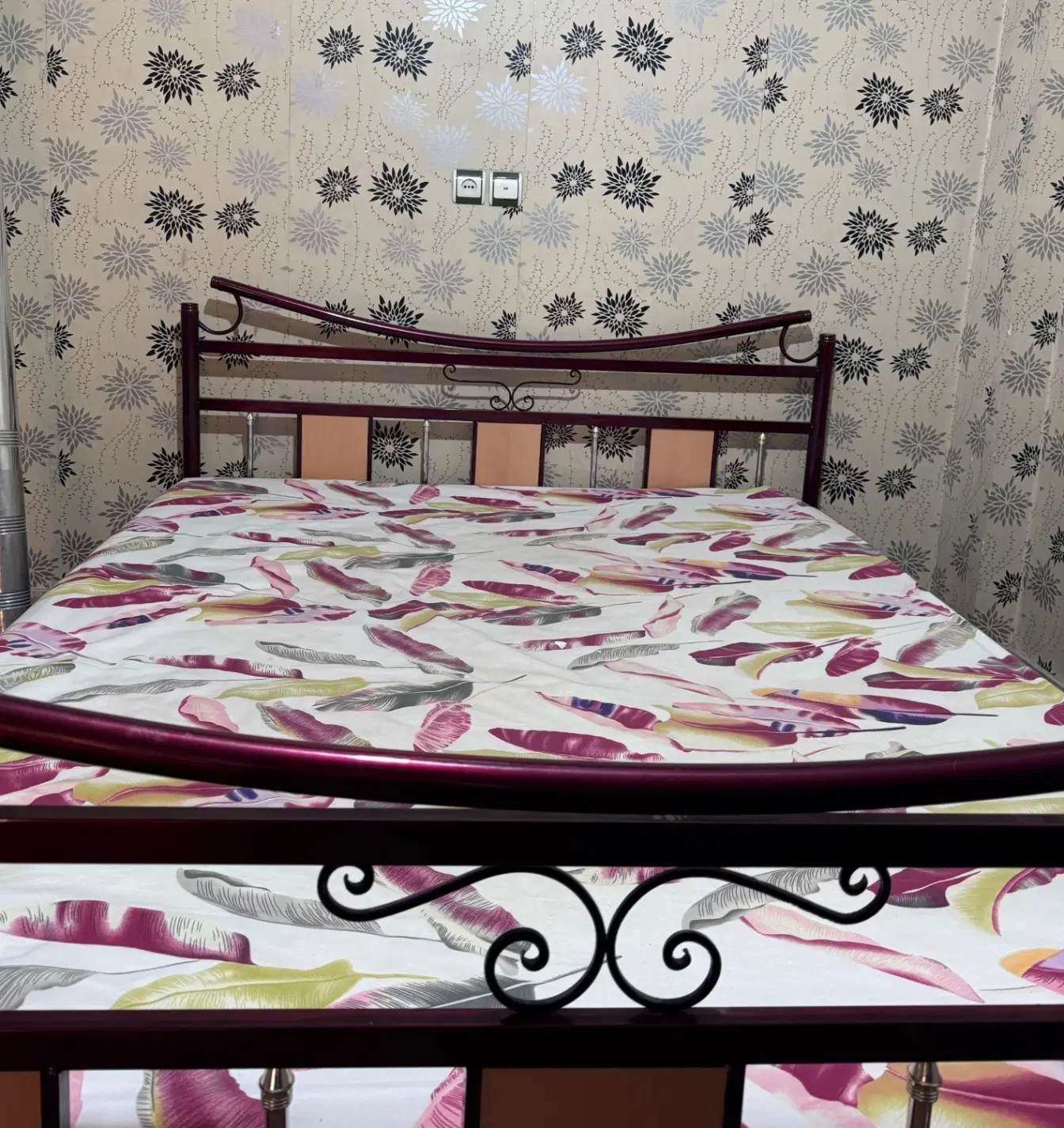 خانه|تخت و سرویس خواب|شاهینشهر, خبرنگار|دیوار
