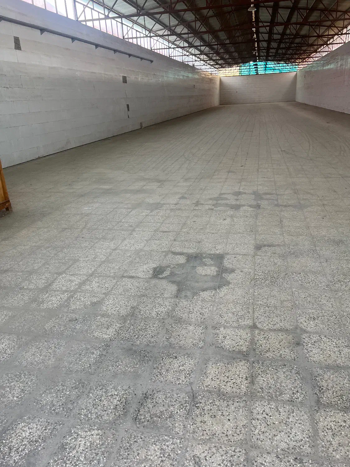 اجاره  انبار سوله شهرک صنعتی مورچه خورت سالن|اجارهٔ دفتر صنعتی، کشاورزی، تجاری|شاهین‌شهر, شهرک صنعتی مورچه خورت|دیوار