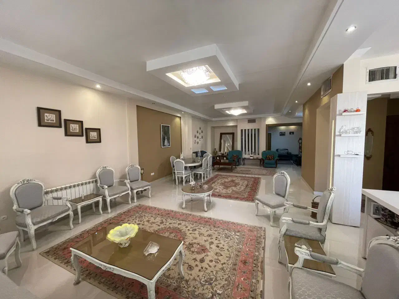 آپارتمان ۱۹۰ متر/سه خواب/فول فرامرز عباسی ۲۶|اجارهٔ آپارتمان|مشهد, شهید فرامرز عباسی|دیوار