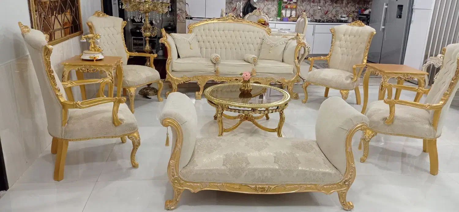 مبل سلطنتی 9نفره همراه با3عدد میز|مبلمان خانگی و میز عسلی|تربتحیدریه, بالا ولایت|دیوار