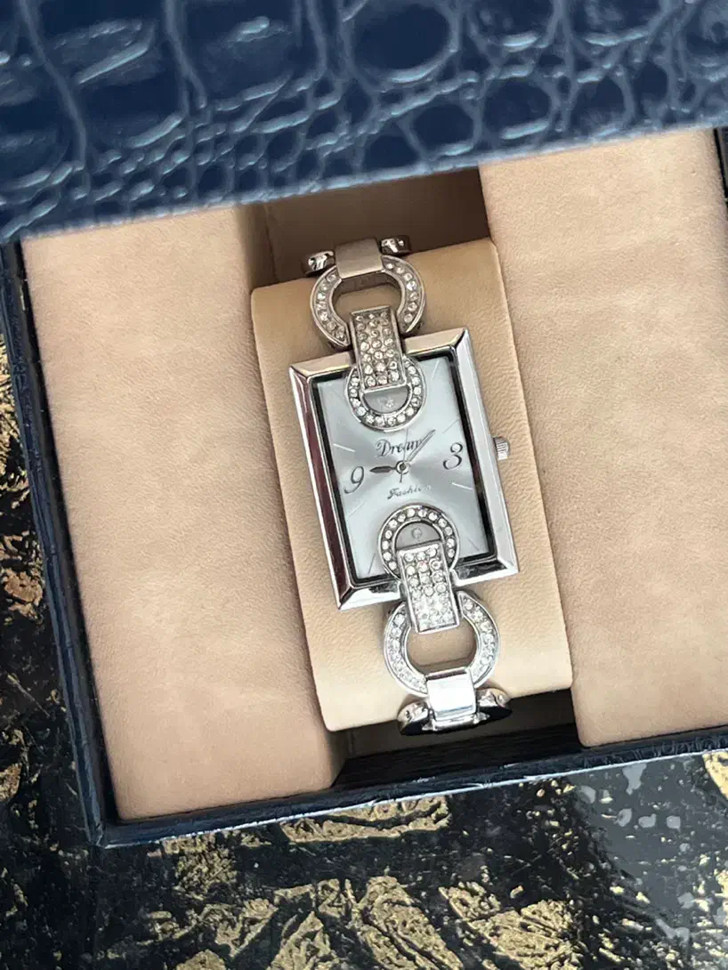 ساعت اصل دریم dream آکبند نو سالم|ساعت|تبریز, |دیوار