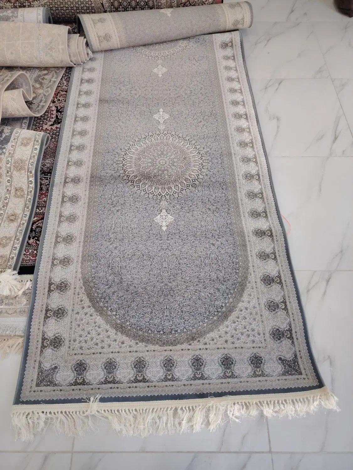 انواع کناره اصل 1200شانه 1500شانه صفرزیرقیمت بازار|فرش|مهاباد (آذربایجان غربی), |دیوار