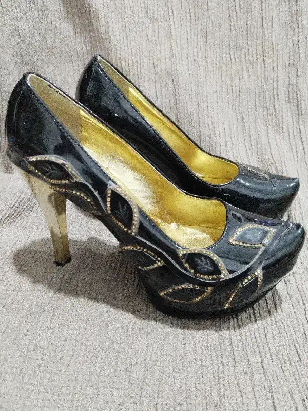 فروش کریر رورک کفش مجلسی تابلو چراغ دار پاییز|اسباب و اثاث بچه|ابهر, |دیوار