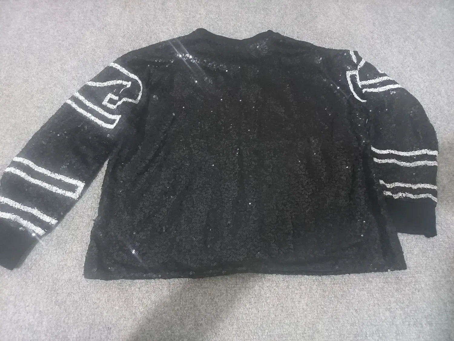 نیم تنه مجلسی|لباس|اردبیل, |دیوار