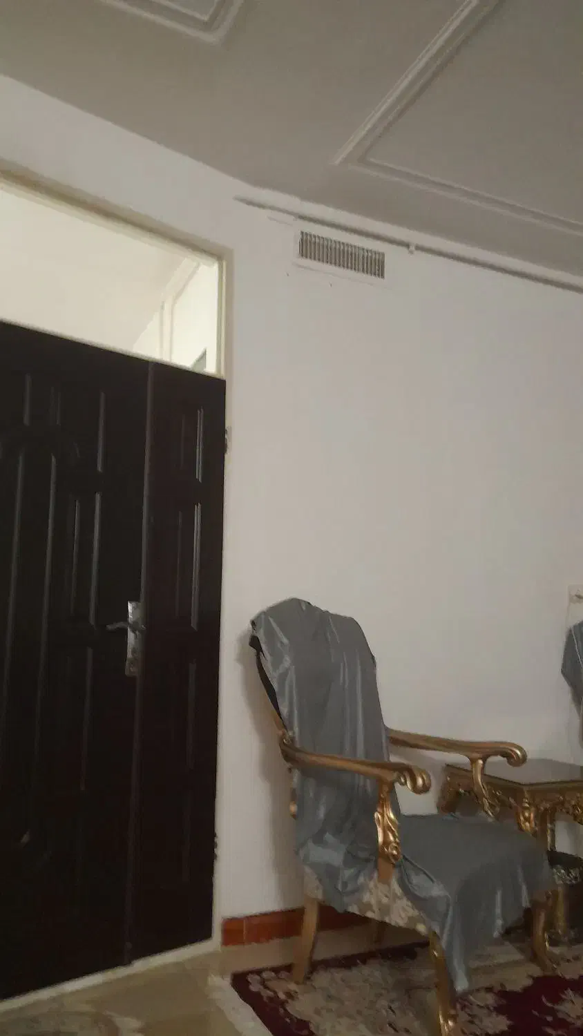 خانه دربست روبه روی درمانگاه قدس|اجارهٔ خانه و ویلا|تاکستان, |دیوار