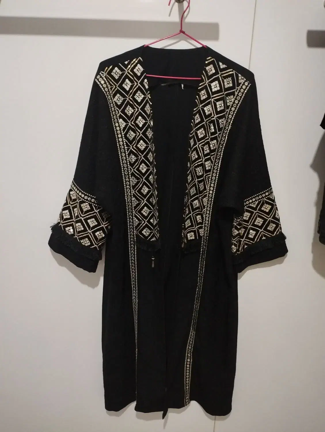 مانتو کارشده|لباس|مشکین‌دشت, |دیوار