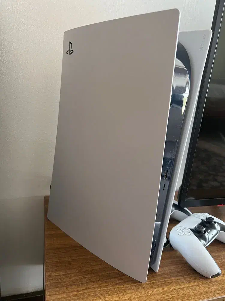 ps5  1 T دیسک خور در حد نو|کنسول، بازی ویدئویی و آنلاین|کیش, |دیوار