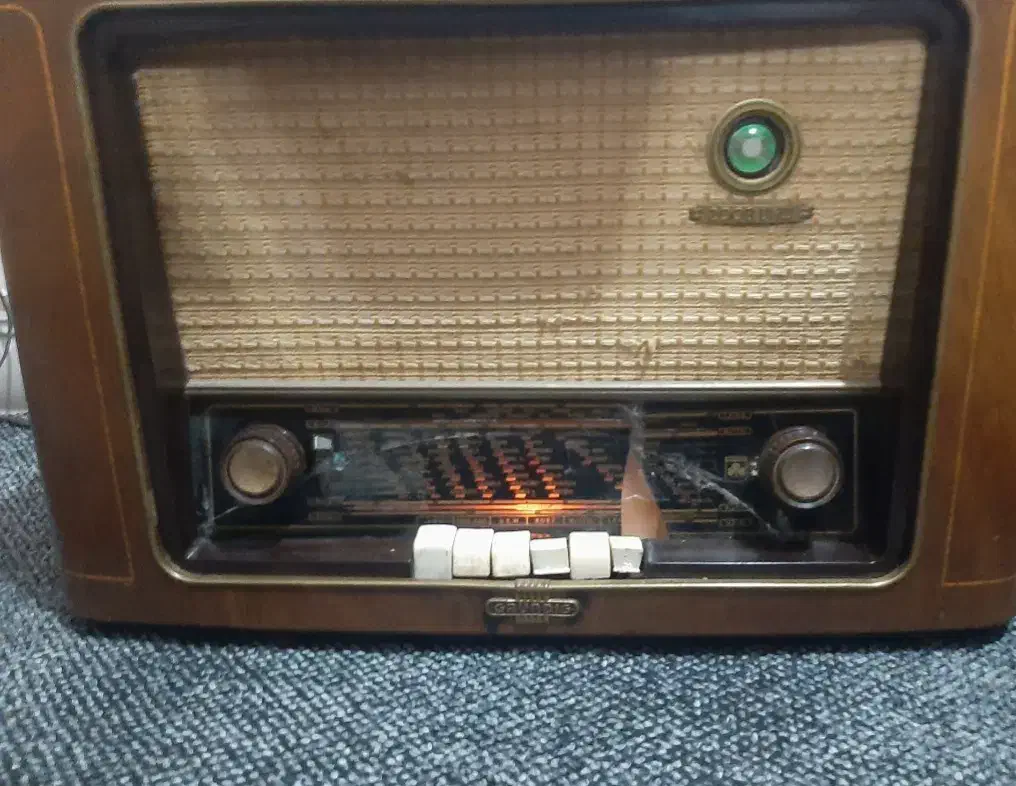 رادیو گرندیک|کلکسیون اشیاء عتیقه|بندرعباس, |دیوار