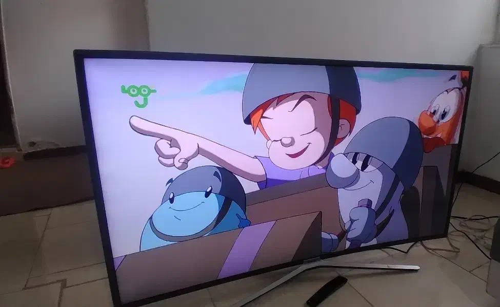 ال ای دی فوق هوشمند سامسونگ 50 4Kالترا منحنی نو نو|تلویزیون و پروژکتور|مشهد, شهرک مهرگان|دیوار