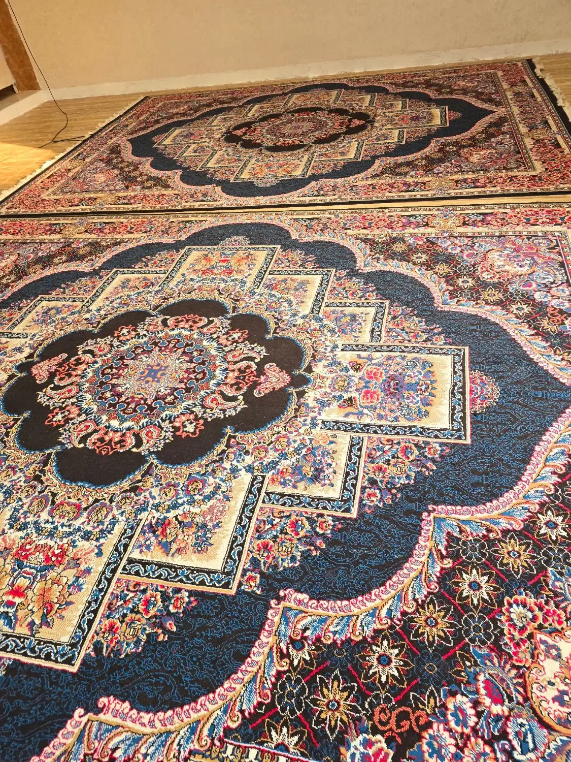 فرش|فرش|دوگنبدان, |دیوار