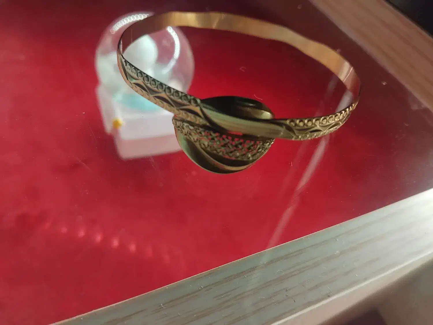 النگو و انگشتر طلا.|جواهرات|الوند, |دیوار