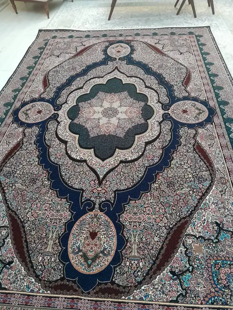 قالی ۶ متری نگین مهستان کاشان|فرش|رباط‌کریم, رباط‌کریم|دیوار