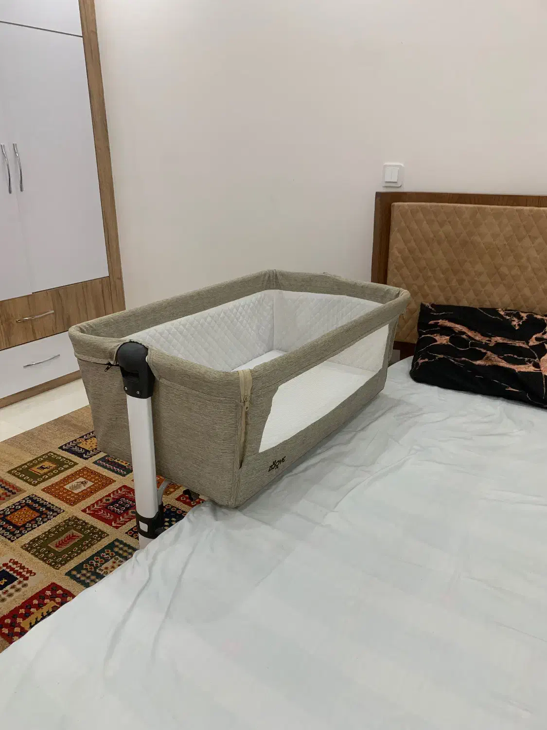 تخت کنار مادر|تخت و صندلی بچه|شیروان (خراسان), |دیوار