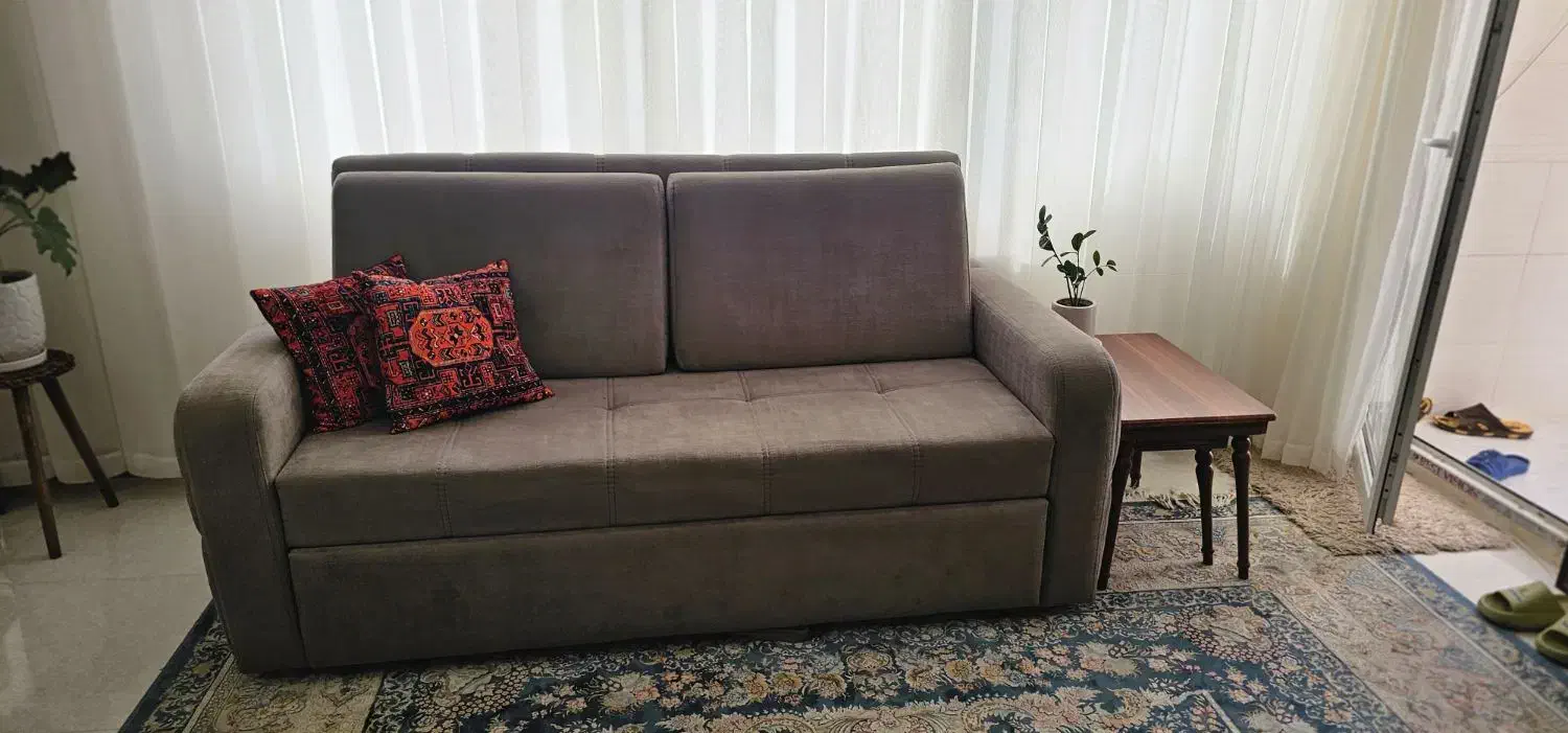 کاناپه تختخواب شو|مبلمان خانگی و میز عسلی|فولادشهر, C7|دیوار