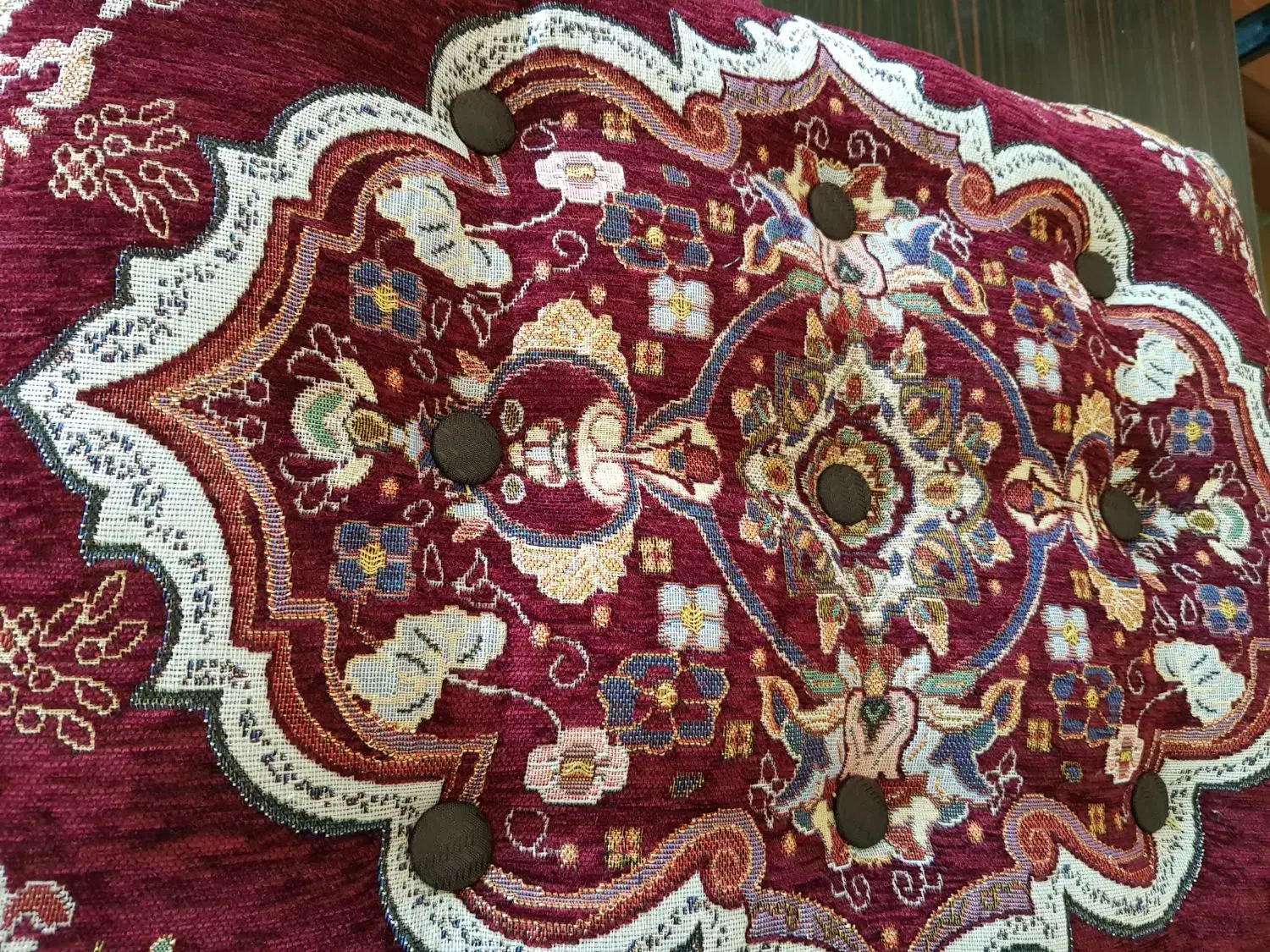 پخش و تولید شاهنشین و پشتی و تشک سنتی طبی|پشتی|کرج, باغستان|دیوار