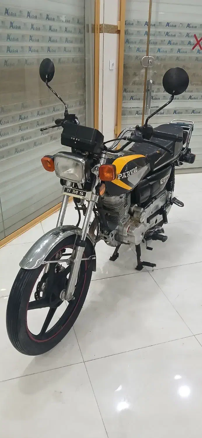 هوندا ۲۰۰|موتورسیکلت|بهارستان, |دیوار