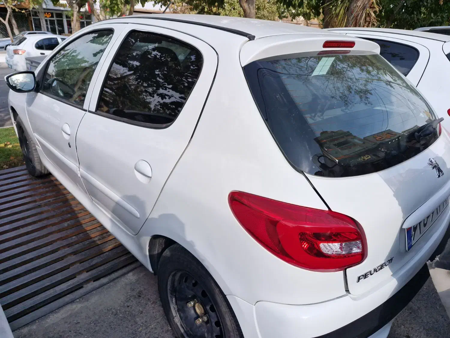 ۲۰۷ مدل ۴۰۲ درجه یک|خودرو سواری و وانت|نجف‌آباد, ویلاشهر|دیوار