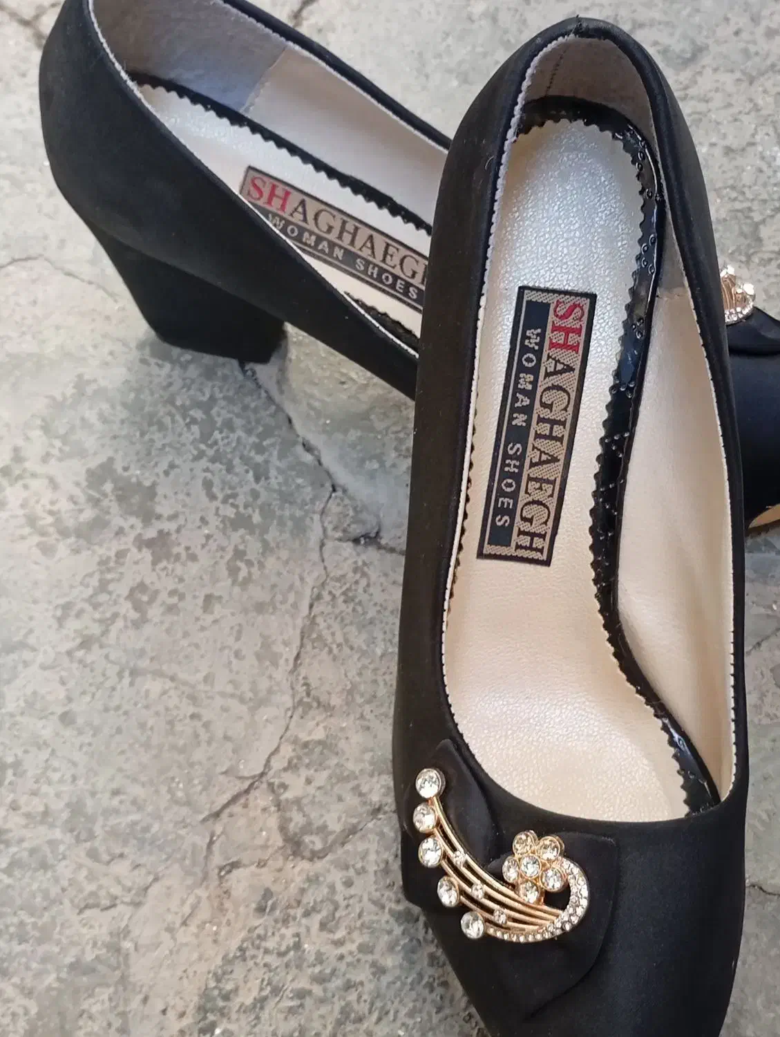 کفش|کیف، کفش، کمربند|سنقر, |دیوار