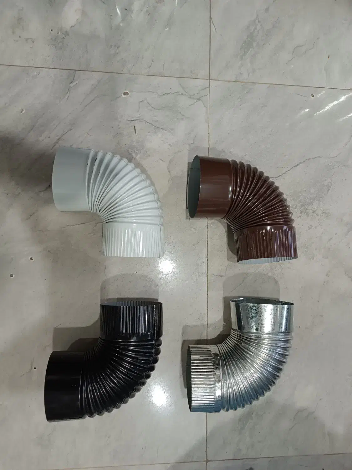 فروش انواع لوله های بخاری رنگی و آبگرمکن|عمدهفروشی|بندر انزلی, آذربایجان|دیوار