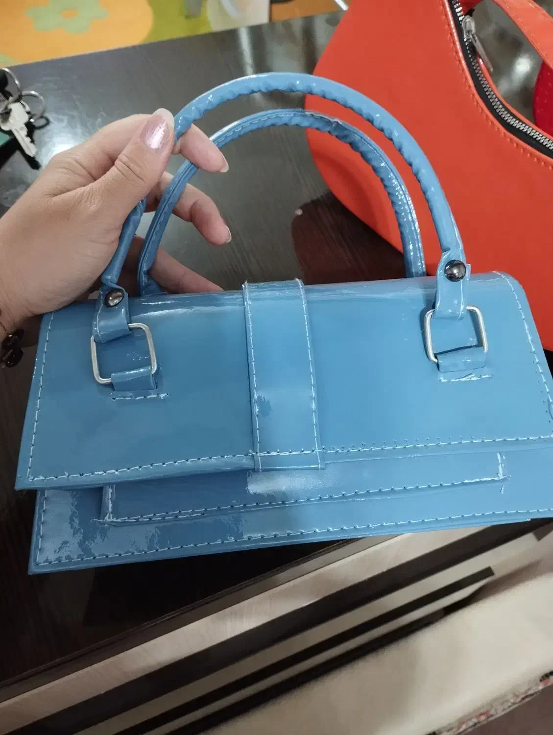 کیف در حد نو یک باراستفاده نشده|کیف، کفش، کمربند|بوکان, |دیوار