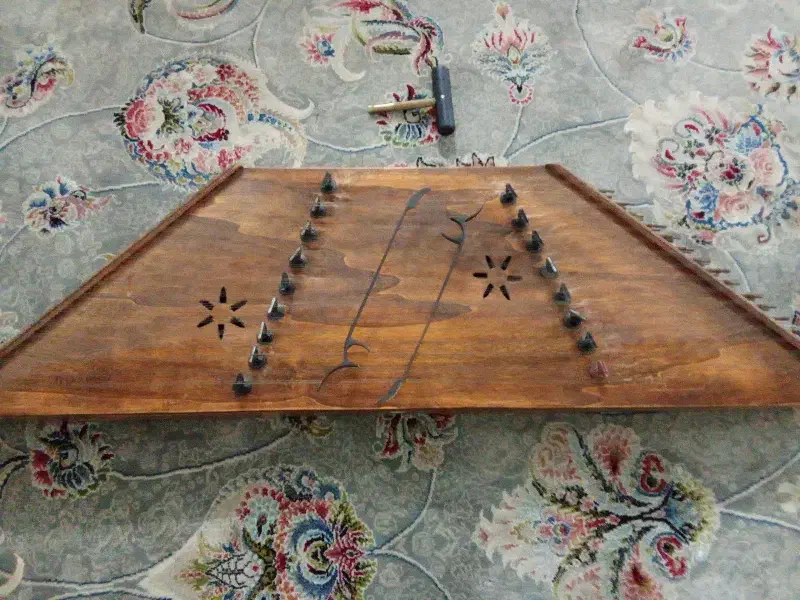 سنتور|سازهای سنتی|اصفهان, رکن الدوله شرقی|دیوار