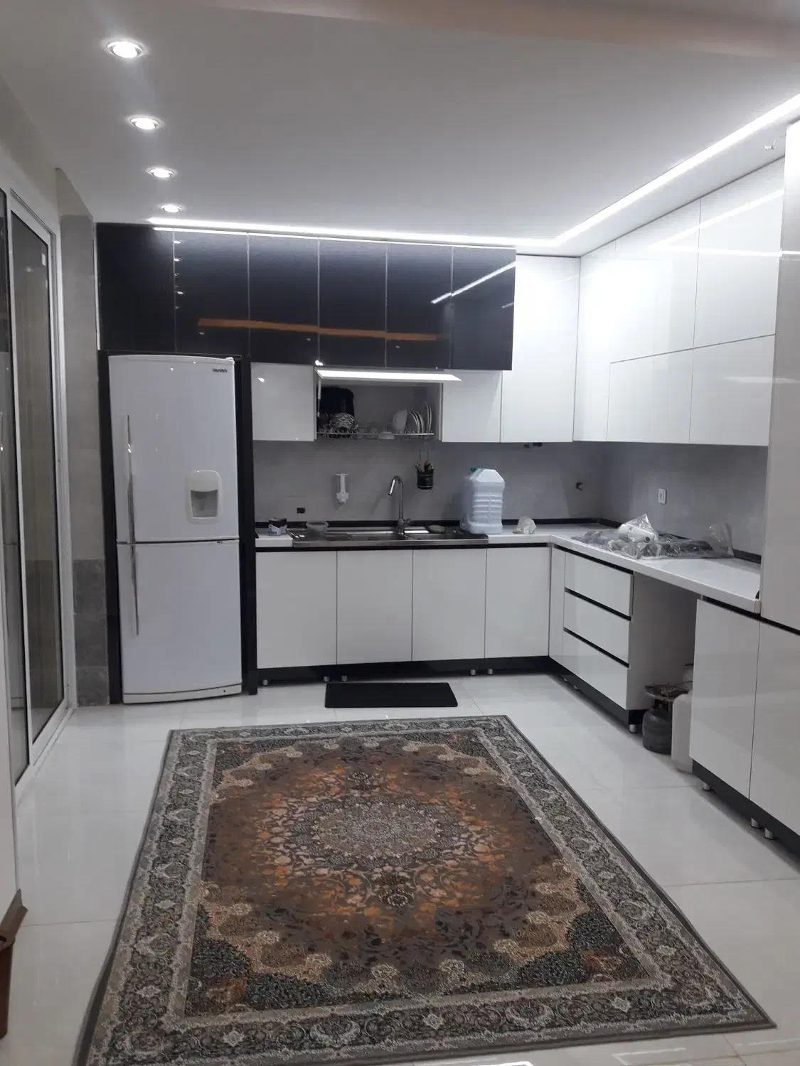 اجاره باغ|اجارهٔ کوتاه‌مدت ویلا و باغ|خمینی‌شهر, |دیوار