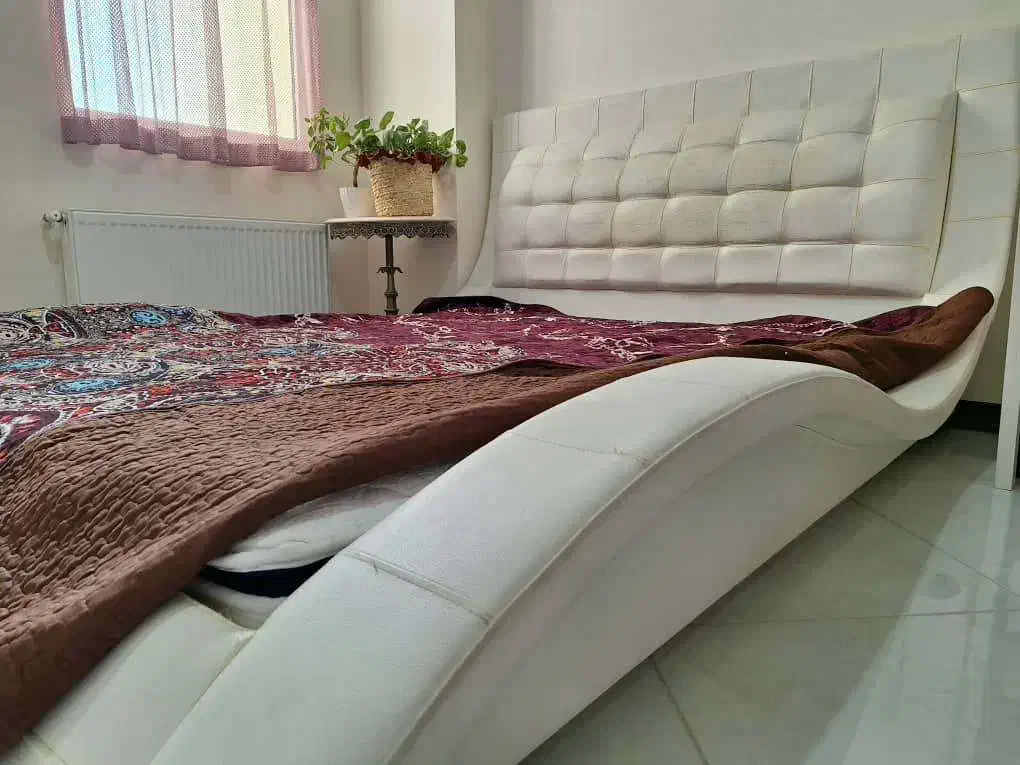 سرویس خواب|تخت و سرویس خواب|رودهن, |دیوار