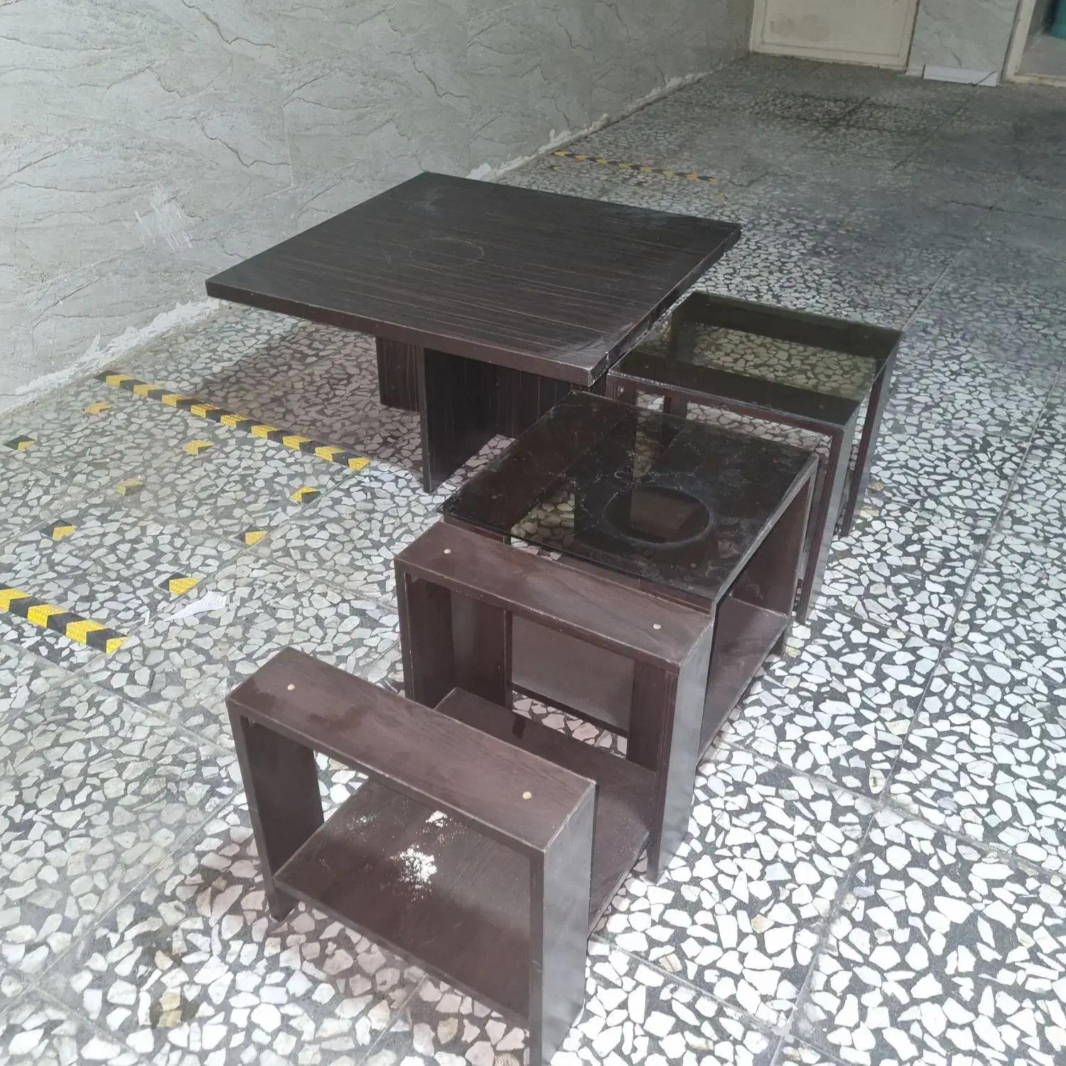 میز وسط و ۳ گل میز|مبلمان خانگی و میز عسلی|شیراز, شهرک آرین|دیوار