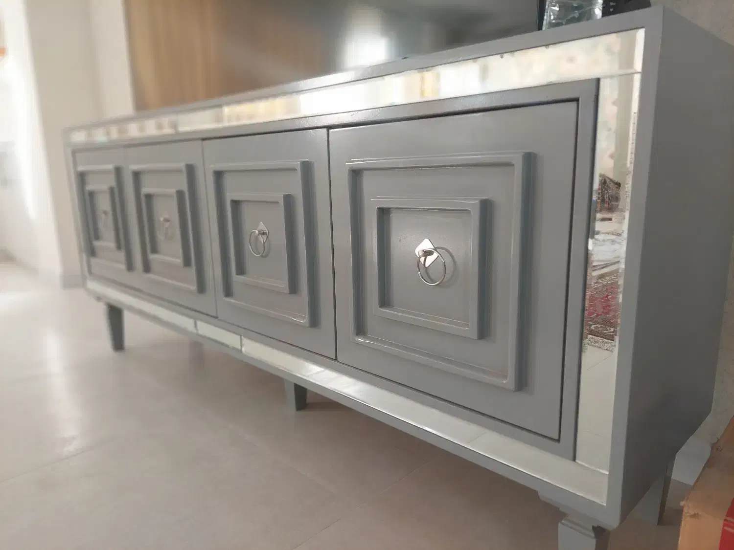 کنسول با آیینه|بوفه، ویترین، کنسول|صدرا-فارس, فاز ۱|دیوار