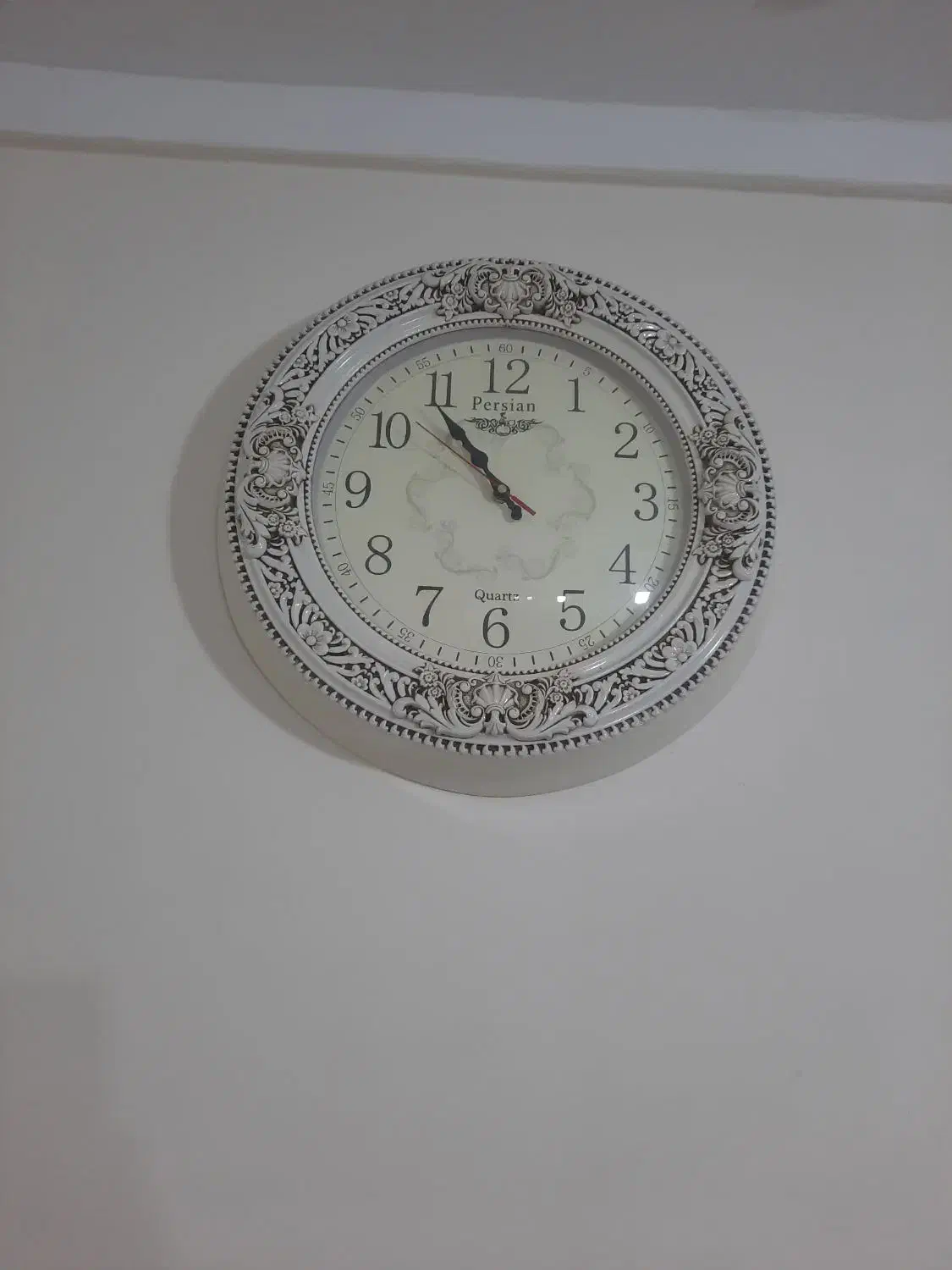 ساعت دیواری سفید طرح دار|ساعت دیواری و تزئینی|قزوین, |دیوار