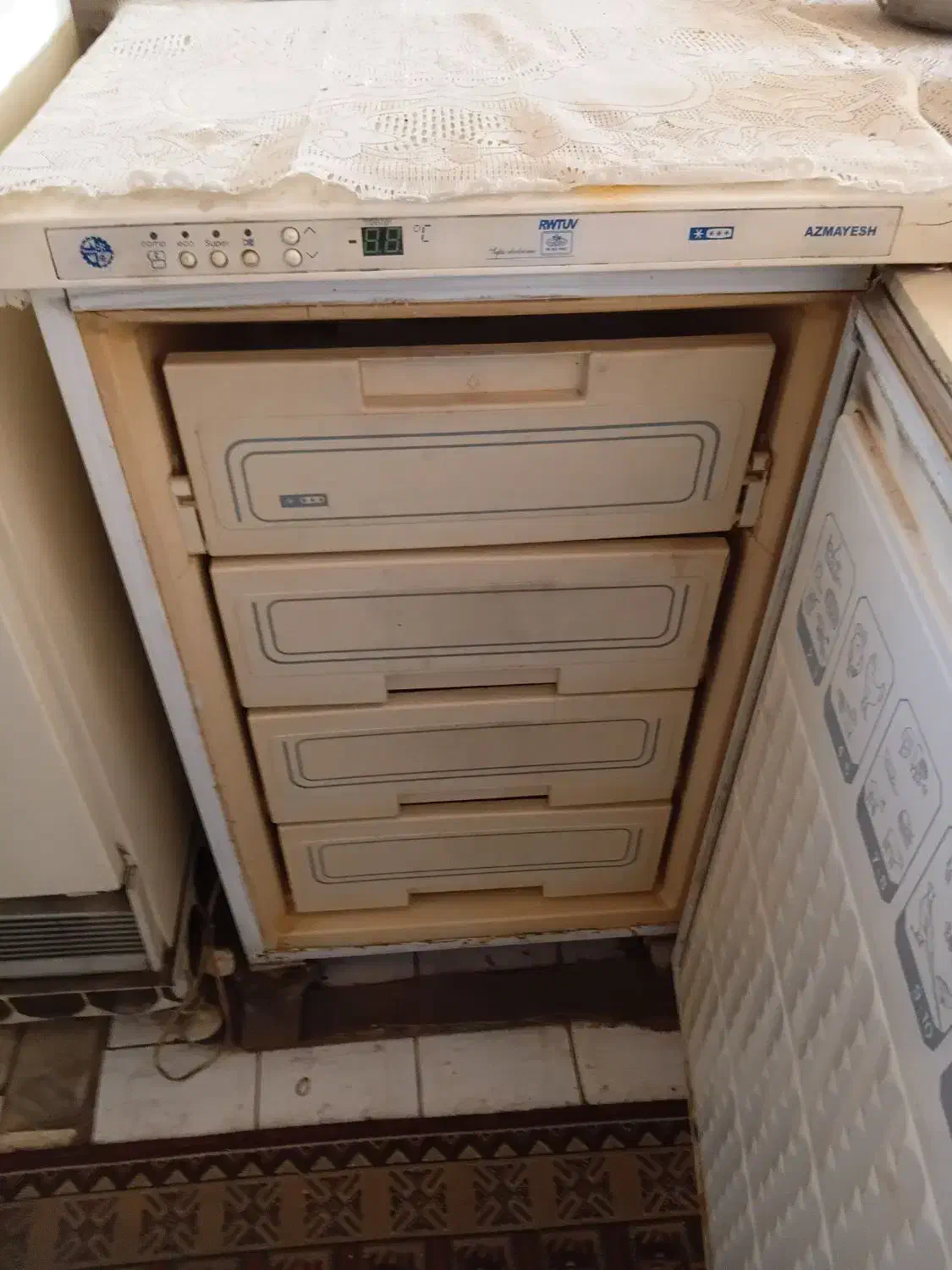 یخچال فیریزر کوچیک ۴کشاب|یخچال و فریزر|بروجرد, |دیوار