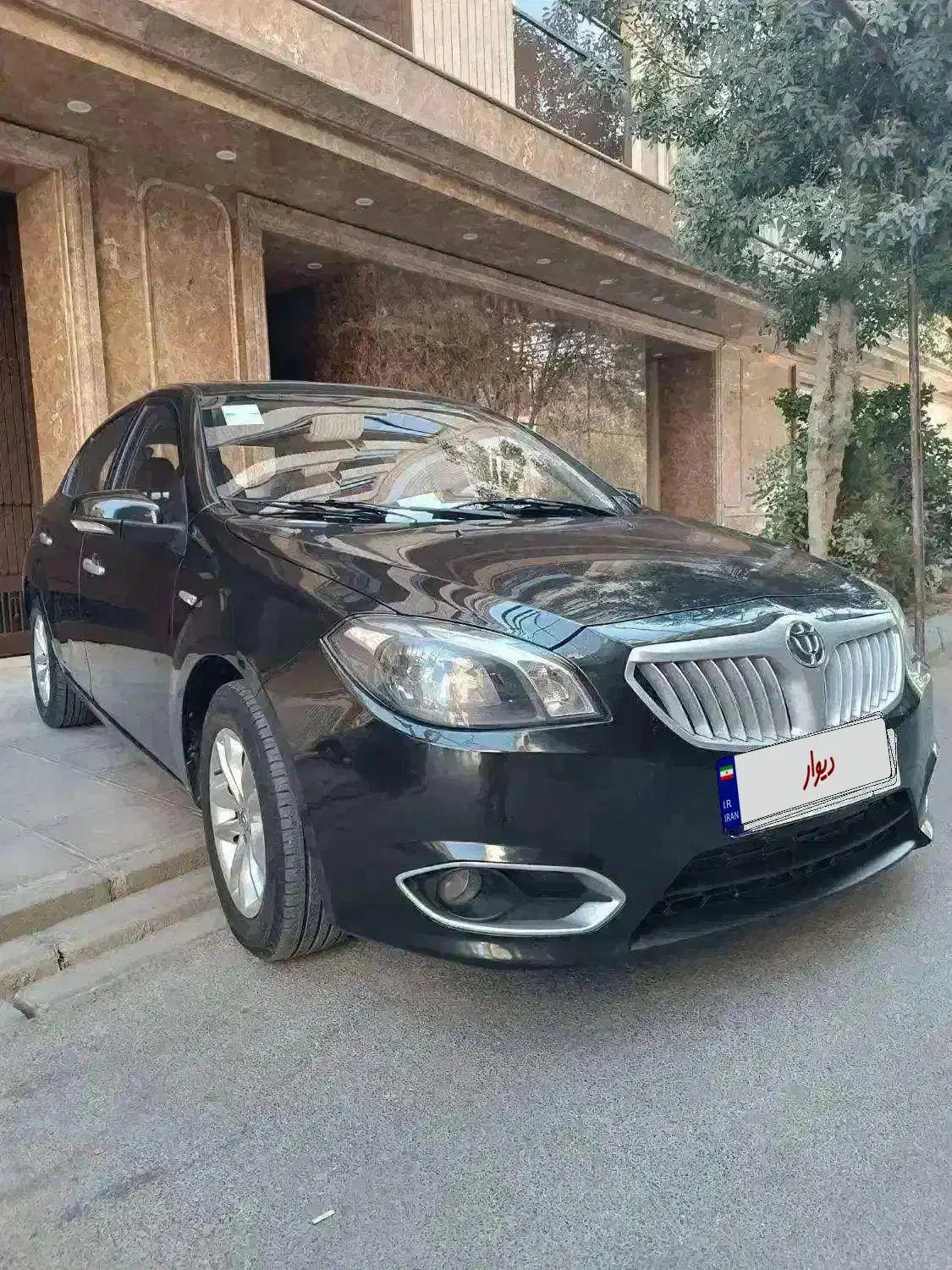 برلیانس ۳۲۰ اتومات معاوضه شرایطی|خودرو سواری و وانت|اصفهان, احمدآباد|دیوار