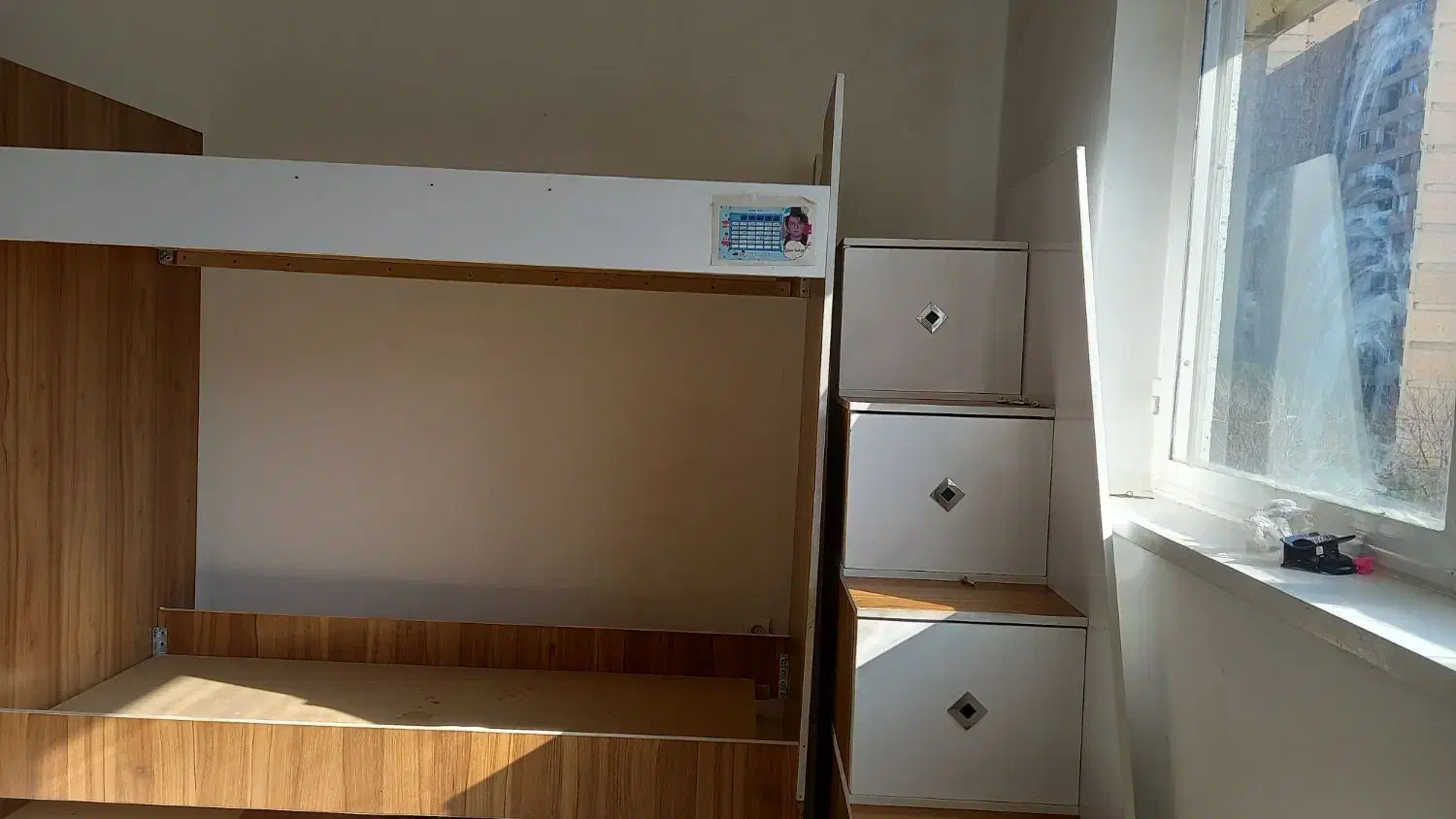 تخت دو طبقه|تخت و سرویس خواب|فولادشهر, مسکن مهر فولادشهر|دیوار