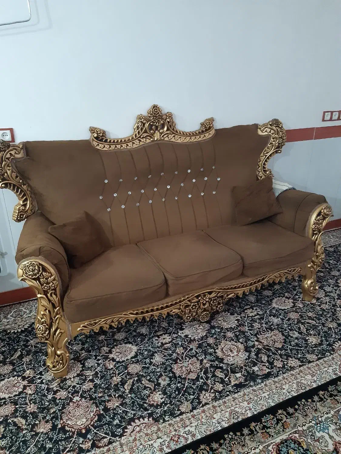 مبل سلطنتی ۷نفر|مبلمان خانگی و میز عسلی|جوانرود, |دیوار