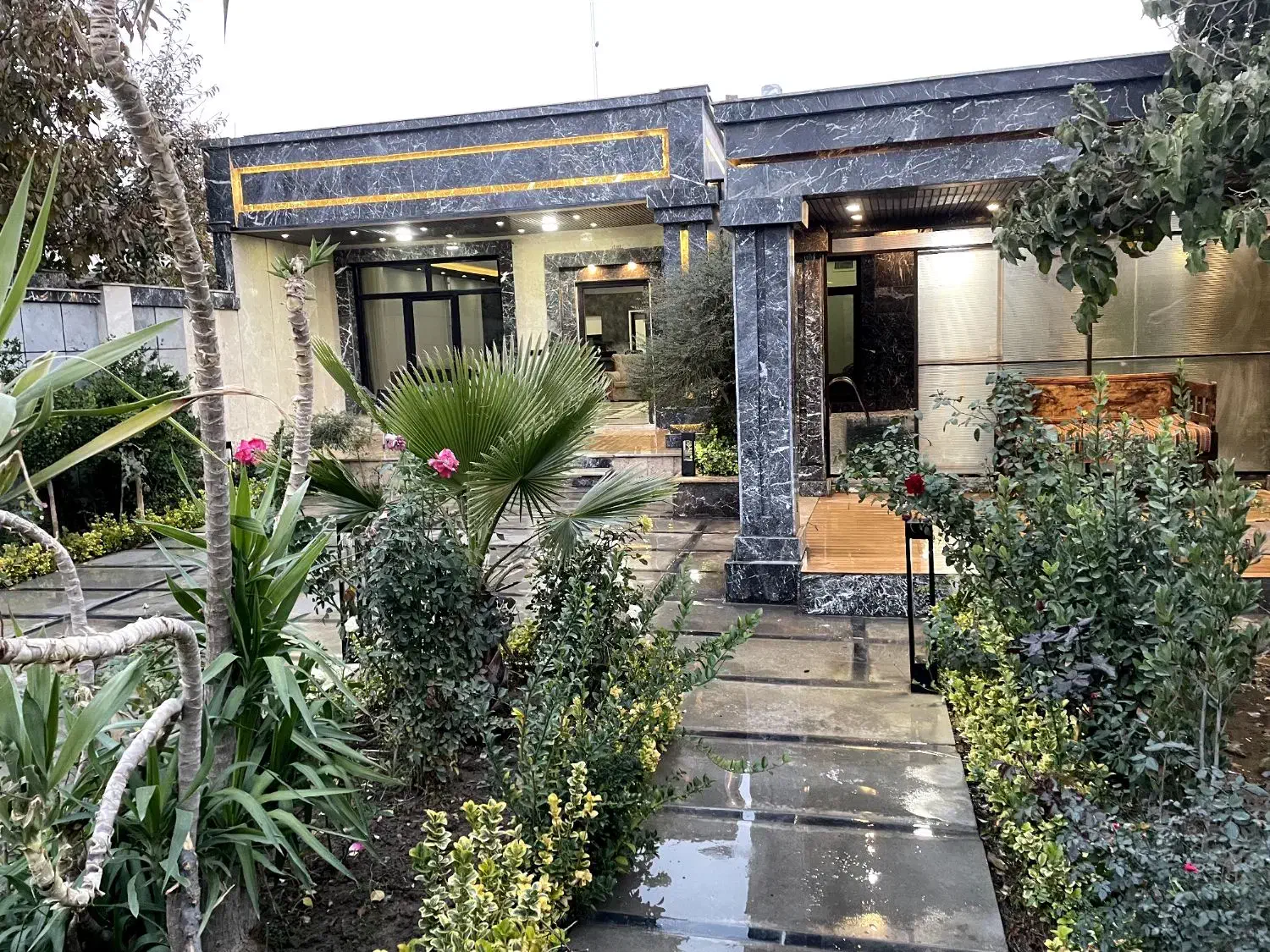 اجاره باغ ویلا با استخر سرپوشیده آبگرم در چهارباغ|اجارهٔ کوتاهمدت ویلا و باغ|کرج, کیانمهر|دیوار