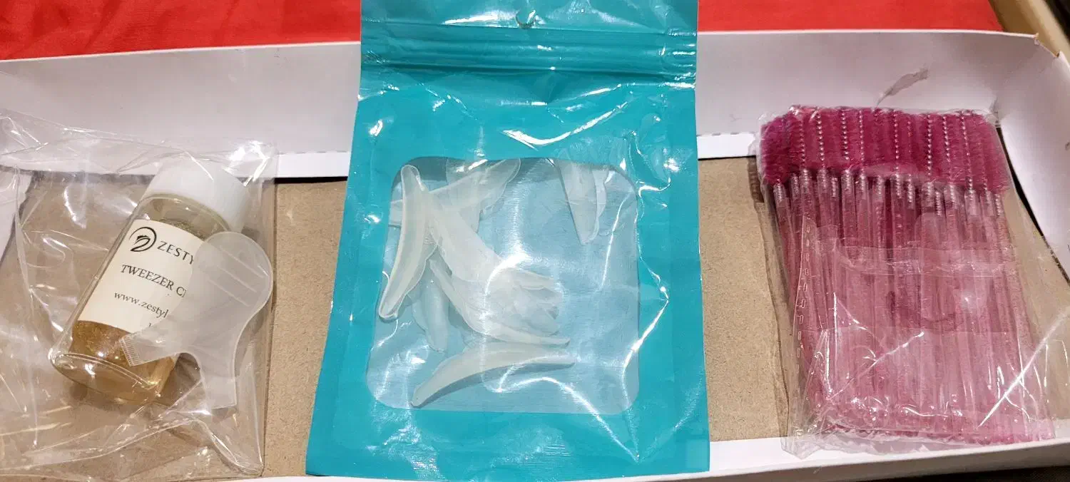 ابزار مژه کار|آرایشگاه و سالنهای زیبایی|رشت, چمارسرا|دیوار