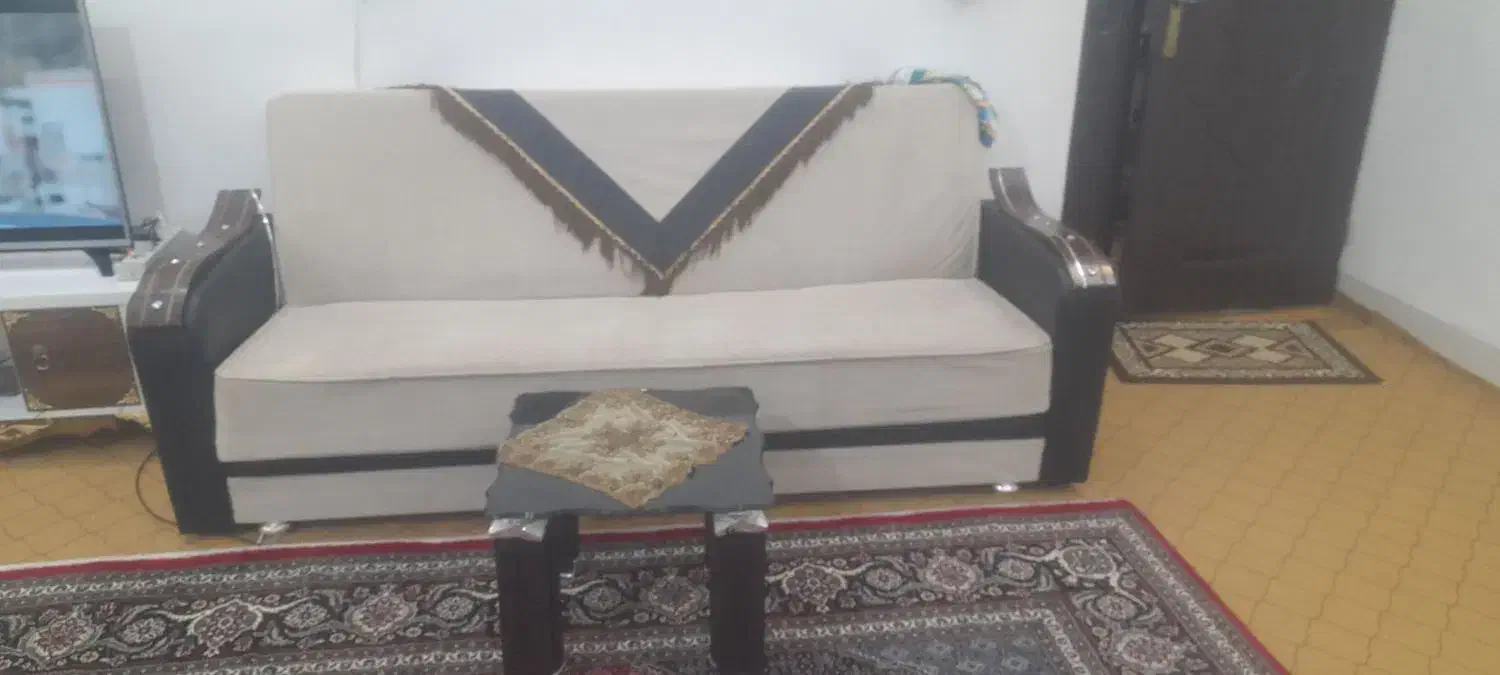 مبل ۸ نفره|مبلمان خانگی و میز عسلی|سلماس, |دیوار