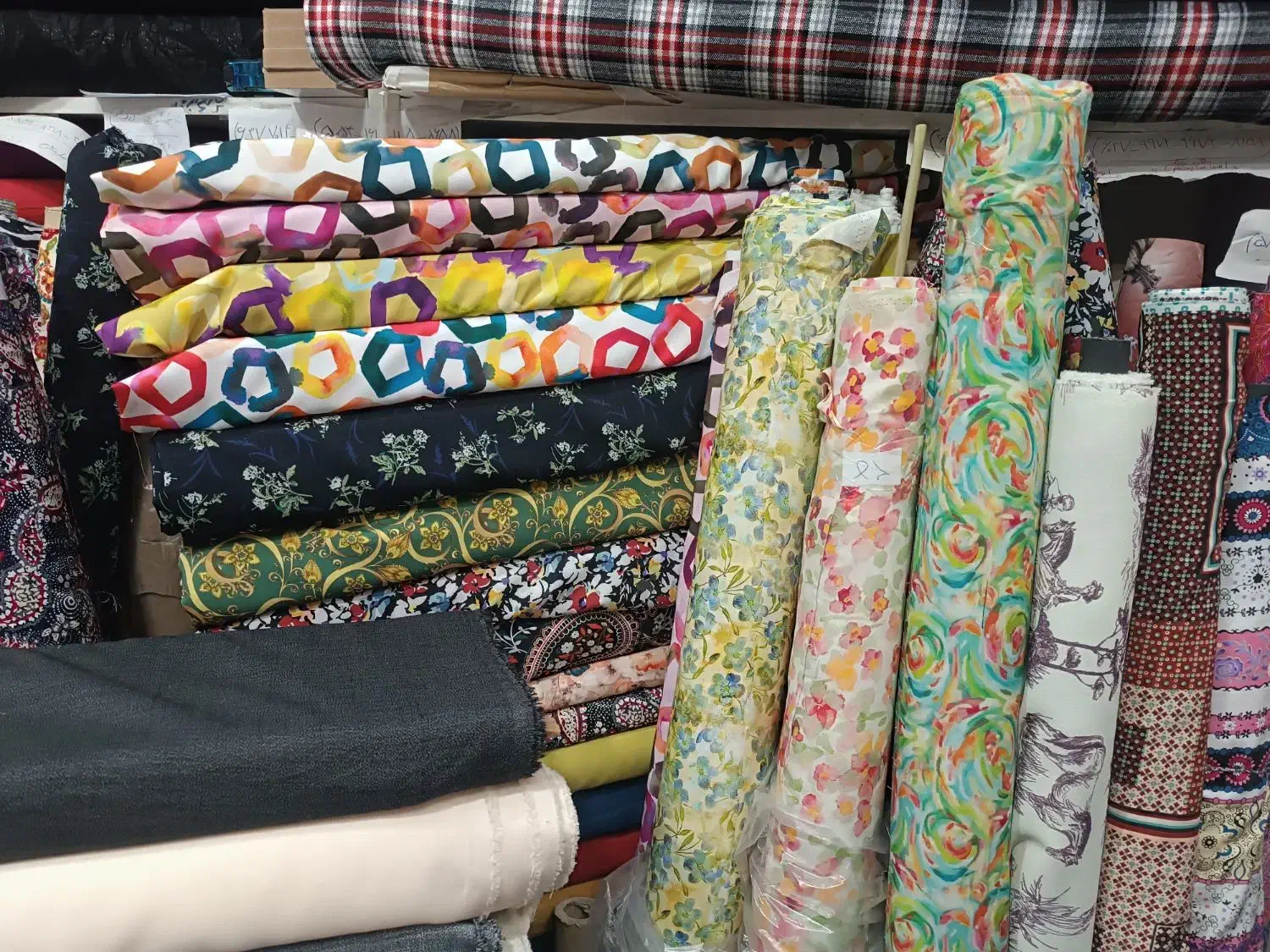 پارچه های سوارکاران و سوارکاری|اسب و تجهیزات اسب‌سواری|بیرجند, |دیوار