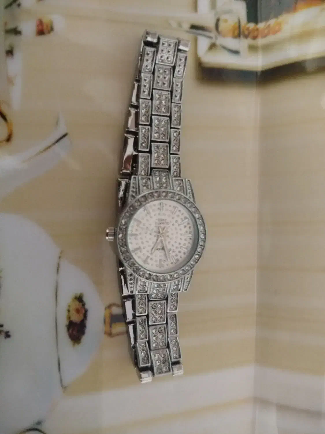 ساعت کاملاً نو|ساعت|قزوین, |دیوار