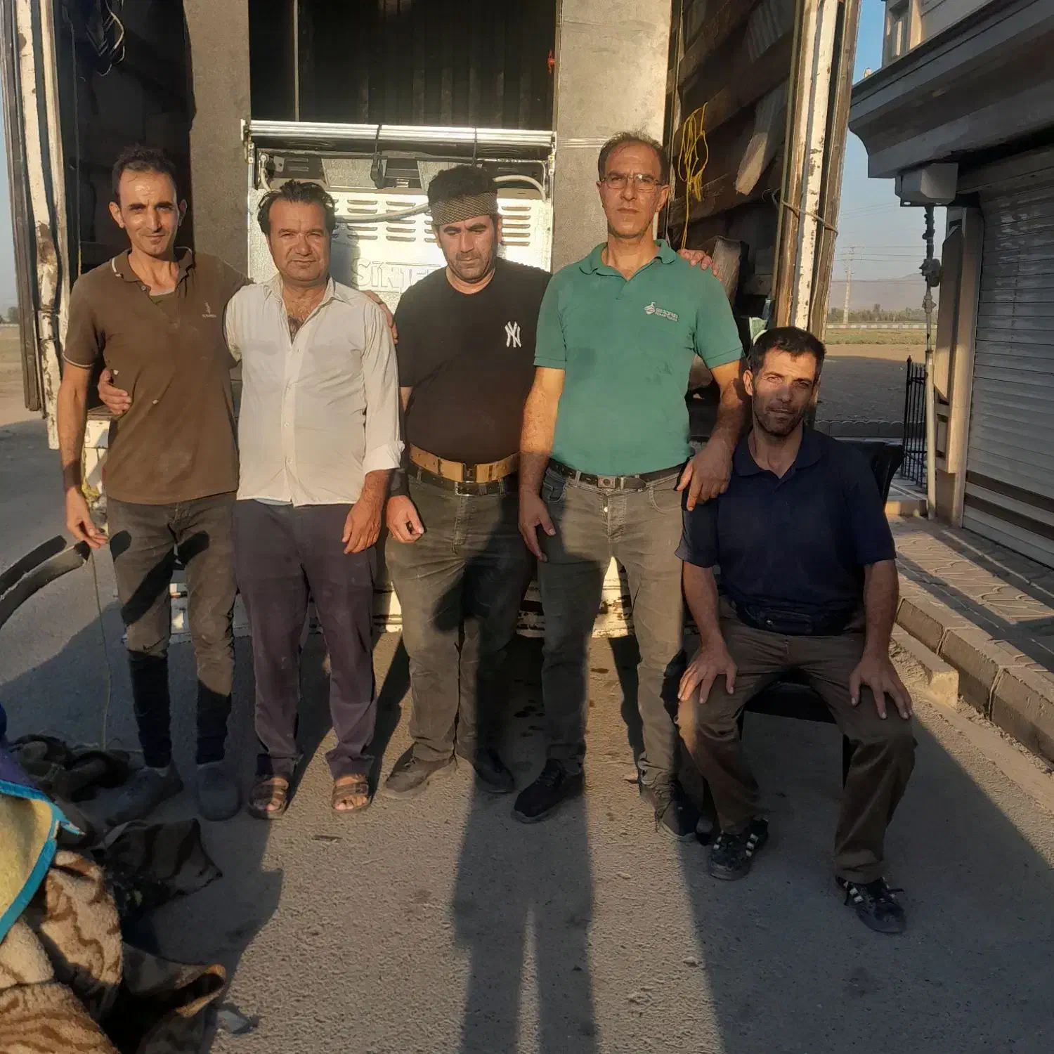 خدمات باربری،اسباب کشی منزل(کارگر وماشین) تضمینی|خدمات حمل و نقل|خوی, |دیوار