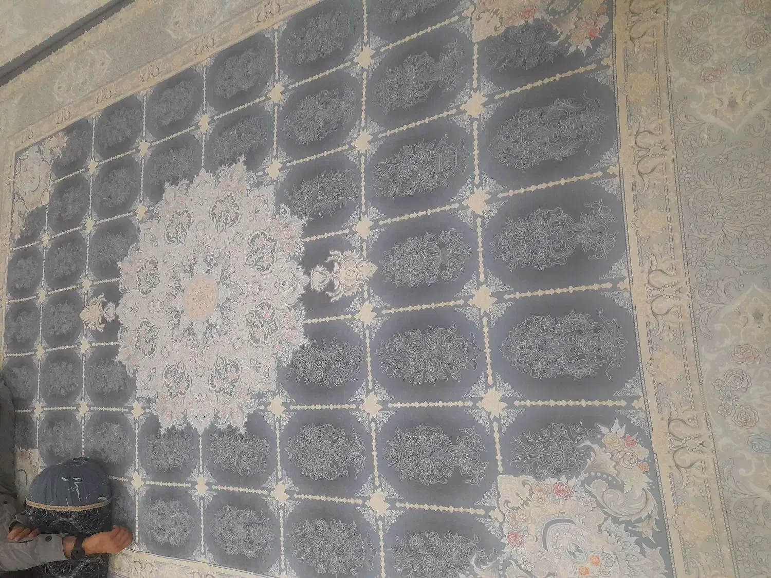 ۴عدد روفرشی کشدار بسیار زیبا وتمیز|روفرشی|اراک, |دیوار