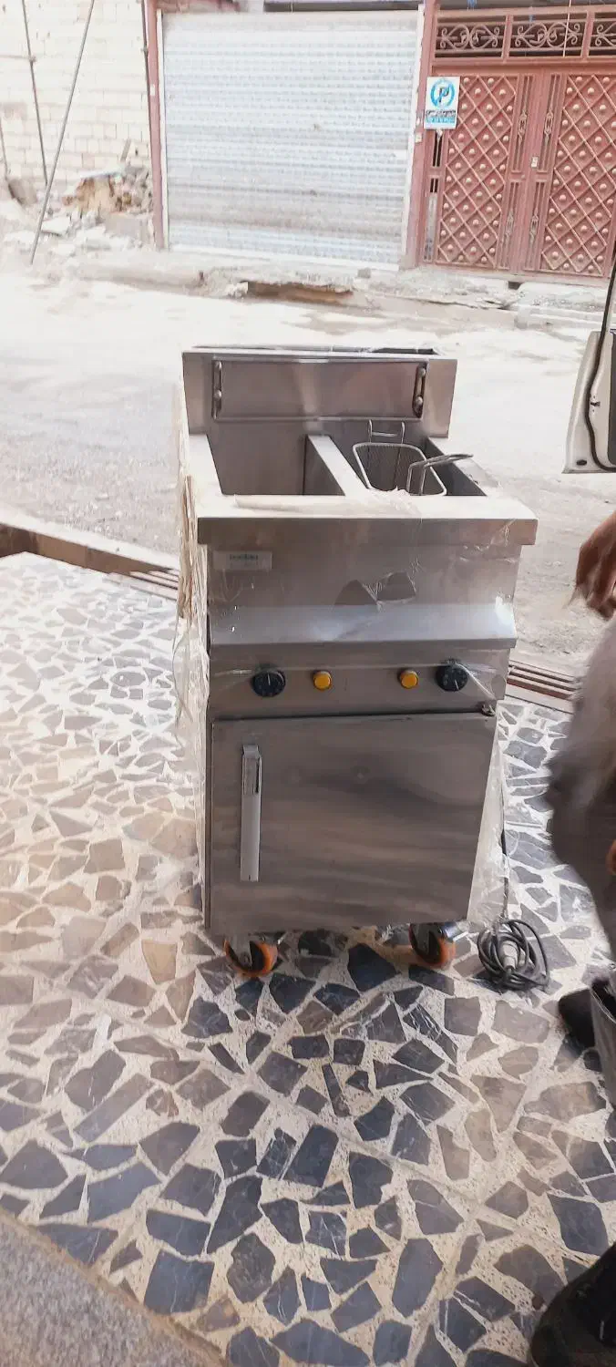 خرید فروش سرخ کن فر ریلی|کافیشاپ و رستوران|تهران, درکه|دیوار